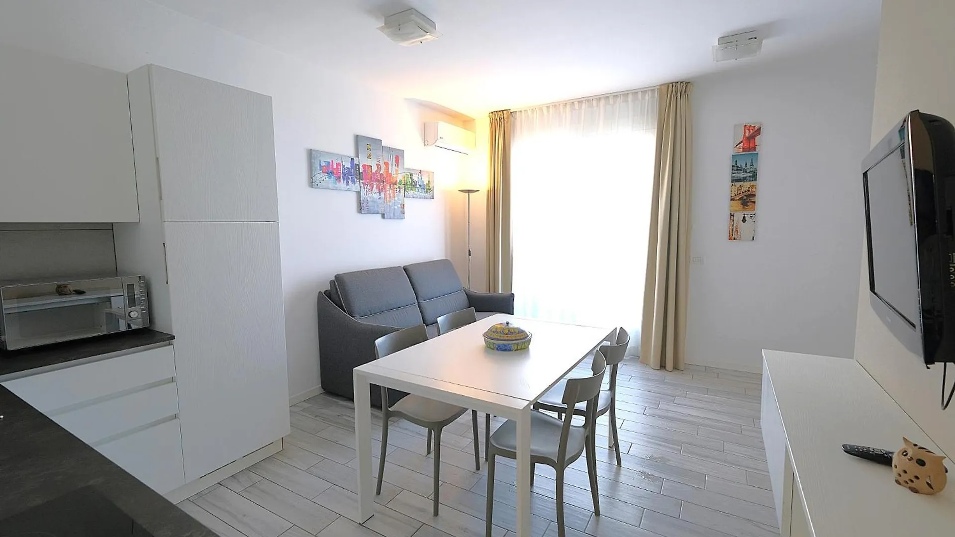 Apartment Wave Village Piazza Trieste Lido di Jesolo Italy